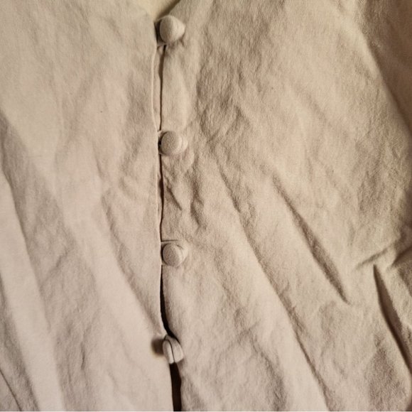 Everly Ruffle bottom cami top size small - Picture 6 of 7